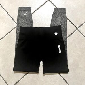 GYMSHARK ADAPT OMBRÉ BLACK AND GREY COLOR SIZE SMALL EUC